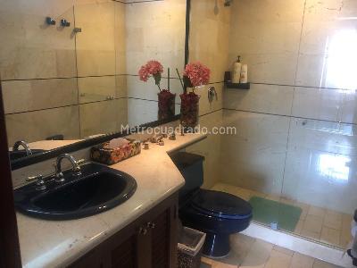 Apartamento de 3 alcobas en venta en Normandia, Cali, 185 m² · foto 12 de 18