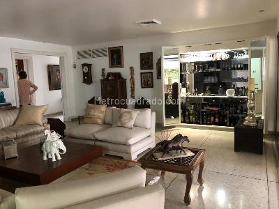 Casa de 3 alcobas en venta en Ciudad Jardin, Cali, 469 m² · foto 6 de 12