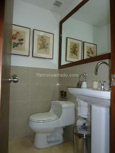 Apartamento de 3 alcobas en venta en La Arboleda, Cali, 220 m² · foto 2 de 20