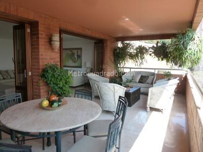 Apartamento de 3 alcobas en venta en La Arboleda, Cali, 220 m² · foto 5 de 20
