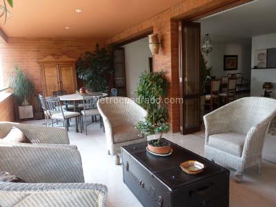 Apartamento de 3 alcobas en venta en La Arboleda, Cali, 220 m² · foto 6 de 20