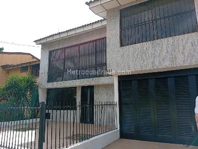 Casa de 4 alcobas en venta en El Limonar, Cali, 280 m² · foto 2 de 20