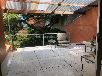 Casa de 3 alcobas en venta en La Arboleda, Cali, 350 m² · foto 12 de 17
