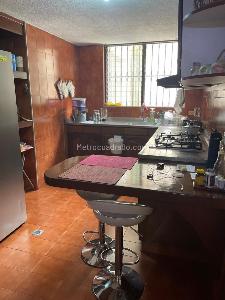 Apartamento de 3 alcobas en venta en Centenario, Cali, 140 m² · foto 4 de 11