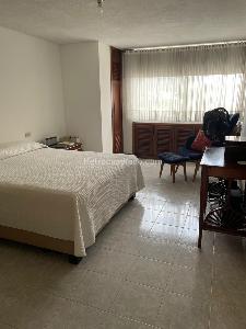 Apartamento de 3 alcobas en venta en Centenario, Cali, 140 m² · foto 8 de 11