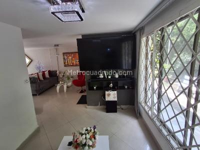 Casa de 4 alcobas en venta en Santa Monica Popular, Cali, 156 m² · foto 3 de 20