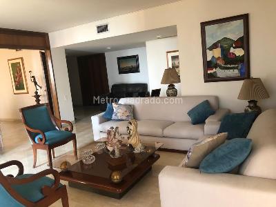 Apartamento de 3 alcobas en venta en La Arboleda, Cali, 267 m² · foto 2 de 17