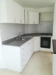 Apartamento en venta en Napoles, Cali · foto 6 de 18
