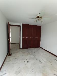 Apartamento de 3 alcobas en venta en Bella Suiza Alta, Cali, 90 m² · foto 12 de 18