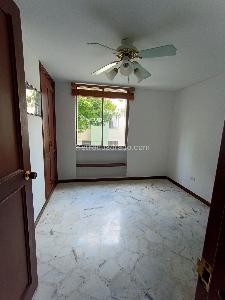 Apartamento de 3 alcobas en venta en Bella Suiza Alta, Cali, 90 m² · foto 15 de 18