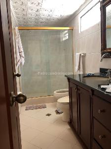 Casa de 5 alcobas en arriendo en Santa Rita, Cali, 630 m² · foto 17 de 20