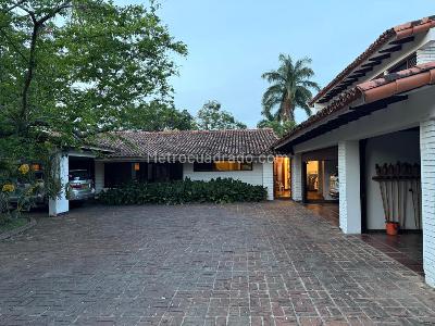 Casa de 5 alcobas en venta en Ciudad Jardin, Cali, 578 m² · foto 4 de 20