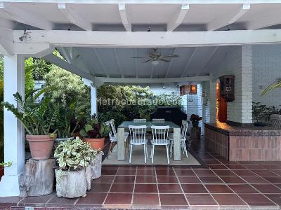Casa de 5 alcobas en venta en Ciudad Jardin, Cali, 578 m² · foto 15 de 20
