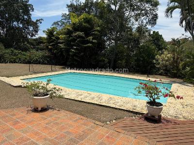 Casa de 5 alcobas en venta en Ciudad Jardin, Cali, 578 m² · foto 18 de 20