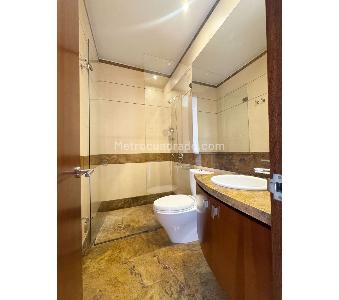 Apartamento de 4 alcobas en venta en Chico Reservado Chico, Bogotá, 198 m² · foto 18 de 20