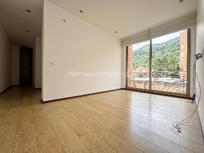 Apartamento de 4 alcobas en venta en Chico Reservado Chico, Bogotá, 198 m² · foto 4 de 20