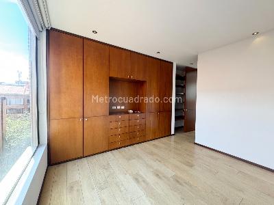 Apartamento de 4 alcobas en venta en Chico Reservado Chico, Bogotá, 198 m² · foto 7 de 20