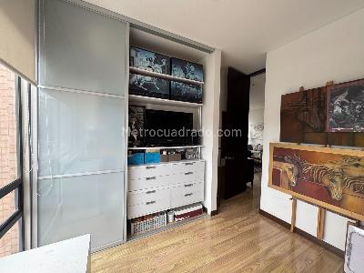 Apartamento de 2 alcobas en venta en Santa Barbara Occidental, Bogotá, 74 m² · foto 13 de 20