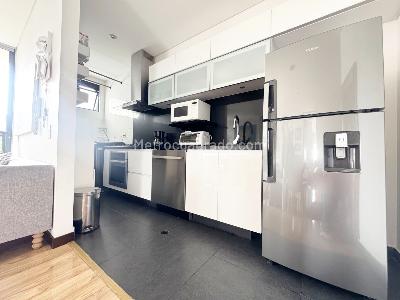 Apartamento de 2 alcobas en venta en Santa Barbara Occidental, Bogotá, 74 m² · foto 3 de 20