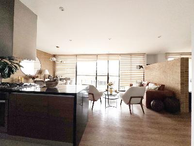 Apartamento de 3 alcobas en venta en Chico Norte, Bogotá, 154 m² · foto 2 de 20