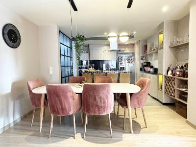 Apartamento de 3 alcobas en venta en Santa Barbara Central, Bogotá, 118 m² · foto 2 de 20