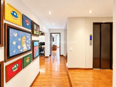 Apartamento de 4 alcobas en venta en Bosque Mediina, Bogotá, 300 m² · foto 11 de 17
