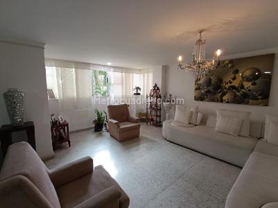 Apartamento de 3 alcobas en venta en Altos Del Prado (Norte), Barranquilla, 133 m² · foto 2 de 12