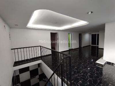 Casa de 5 alcobas en venta en Las Delicias, Barranquilla, 497 m² · foto 5 de 18