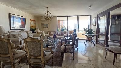 Apartamento de 3 alcobas en venta en Villa Country, Barranquilla, 272 m² · foto 4 de 16