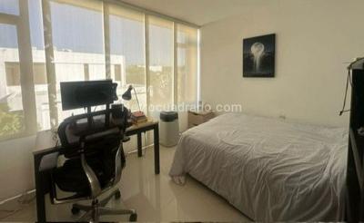 Casa de 4 alcobas en venta en Barcelona, Cartagena, 240 m² · foto 6 de 13