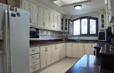 Casa en venta en El Poblado, Barranquilla · foto 2 de 13