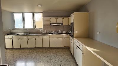 Apartamento de 3 alcobas en venta en Alto Prado, Barranquilla, 273 m² · foto 8 de 15