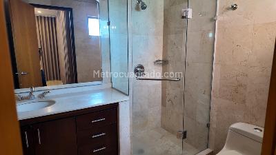 Apartamento de 4 alcobas en venta en Altos De Riomar, Barranquilla, 429 m² · foto 11 de 15