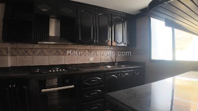 Apartamento de 3 alcobas en venta en Alto Prado, Barranquilla, 163 m² · foto 5 de 14