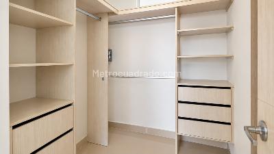 Apartamento de 3 alcobas en venta en Portal De Genovés, Barranquilla, 140 m² · foto 4 de 6