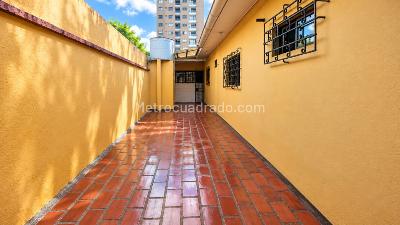 Casa de 5 alcobas en venta en El Tabor, Barranquilla, 520 m² · foto 8 de 11