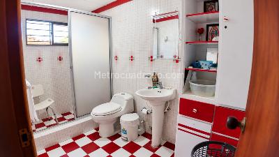 Casa de 5 alcobas en venta en El Tabor, Barranquilla, 520 m² · foto 9 de 11