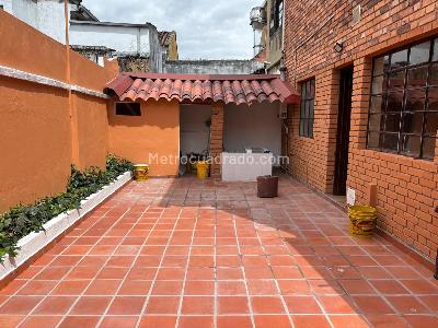 Casa de 5 alcobas en venta en Chapinero Galerias, Bogotá, 300 m² · foto 9 de 20