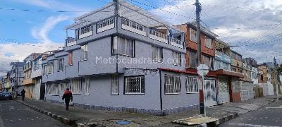 Casa de 5 alcobas en venta en San Marcos, Bogotá, 353 m² · foto 2 de 19