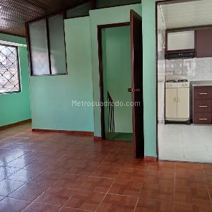 Apartamento de 3 alcobas en arriendo en San Cayetano, Bogotá, 79 m² · foto 2 de 17