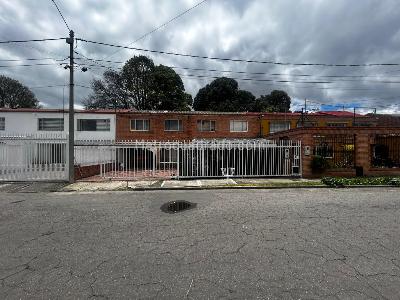 Casa en Arriendo, Niza, Bogotá D.C.