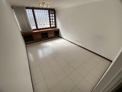 Casa de 5 alcobas en venta en Polo Club, Bogotá, 189 m² · foto 8 de 20