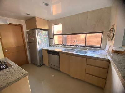 Apartamento de 5 alcobas en arriendo en Chico Norte, Bogotá, 300 m² · foto 9 de 20