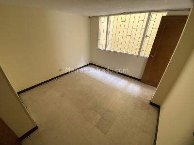 Apartamento de 2 alcobas en arriendo en Los Pinos, Bogotá, 50 m² · foto 13 de 15