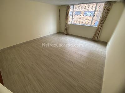 Apartamento de 2 alcobas en arriendo en Los Pinos, Bogotá, 50 m² · foto 5 de 15