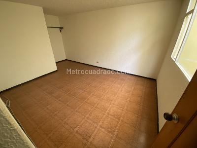 Apartamento de 2 alcobas en arriendo en Los Pinos, Bogotá, 50 m² · foto 7 de 16