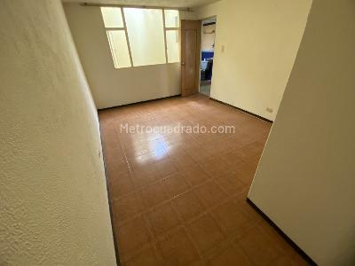 Apartamento de 2 alcobas en arriendo en Los Pinos, Bogotá, 50 m² · foto 9 de 16