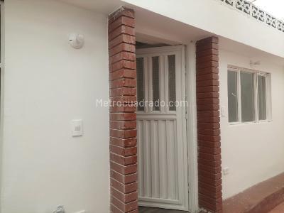 Casa de 5 alcobas en arriendo en Normandia Occidental, Bogotá, 321 m² · foto 16 de 20