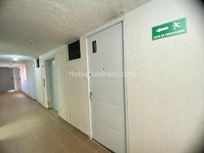 Apartamento de 2 alcobas en arriendo en La Salle, Bogotá, 41 m² · foto 2 de 20