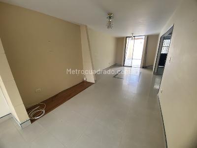 Casa de 4 alcobas en arriendo en La Serena, Bogotá, 160 m² · foto 2 de 20